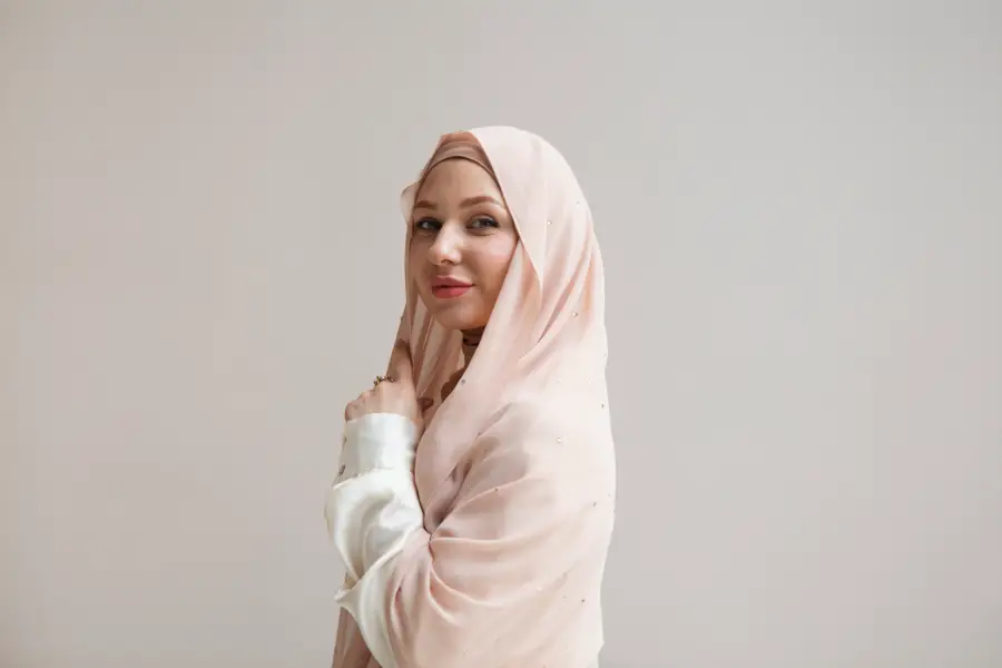 beautiful-woman-wearing-hijab